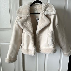 NWT Abercrombie and Fitch cream jacket
